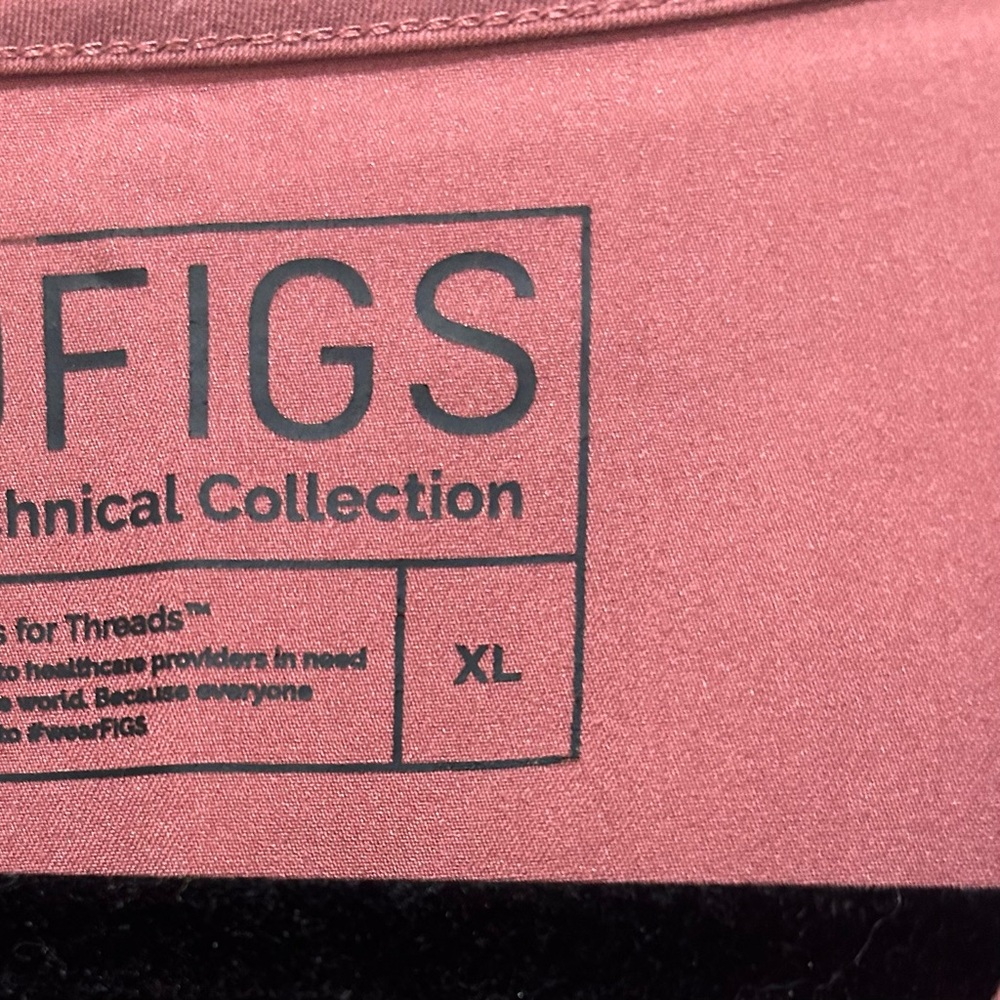 Figs Women's Top in Mauve